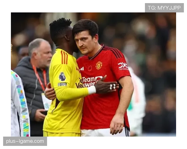 奥纳纳神勇扑救助曼联逆转取胜，关键表现闪耀英超