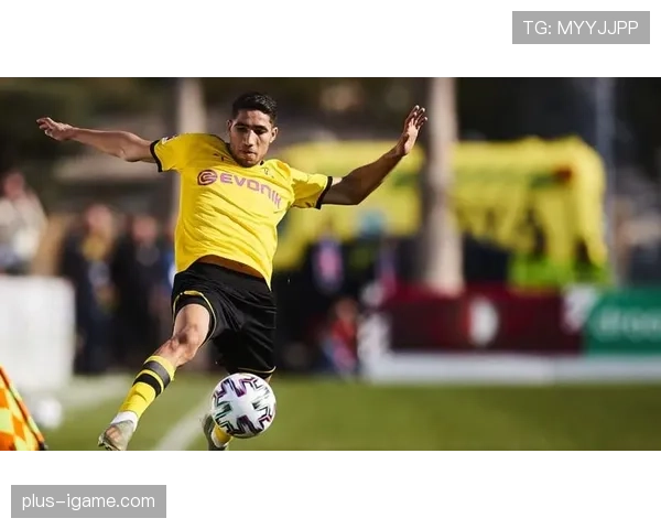 阿什拉夫皇马生涯回顾:青训新星崭露头角后开启留洋征程